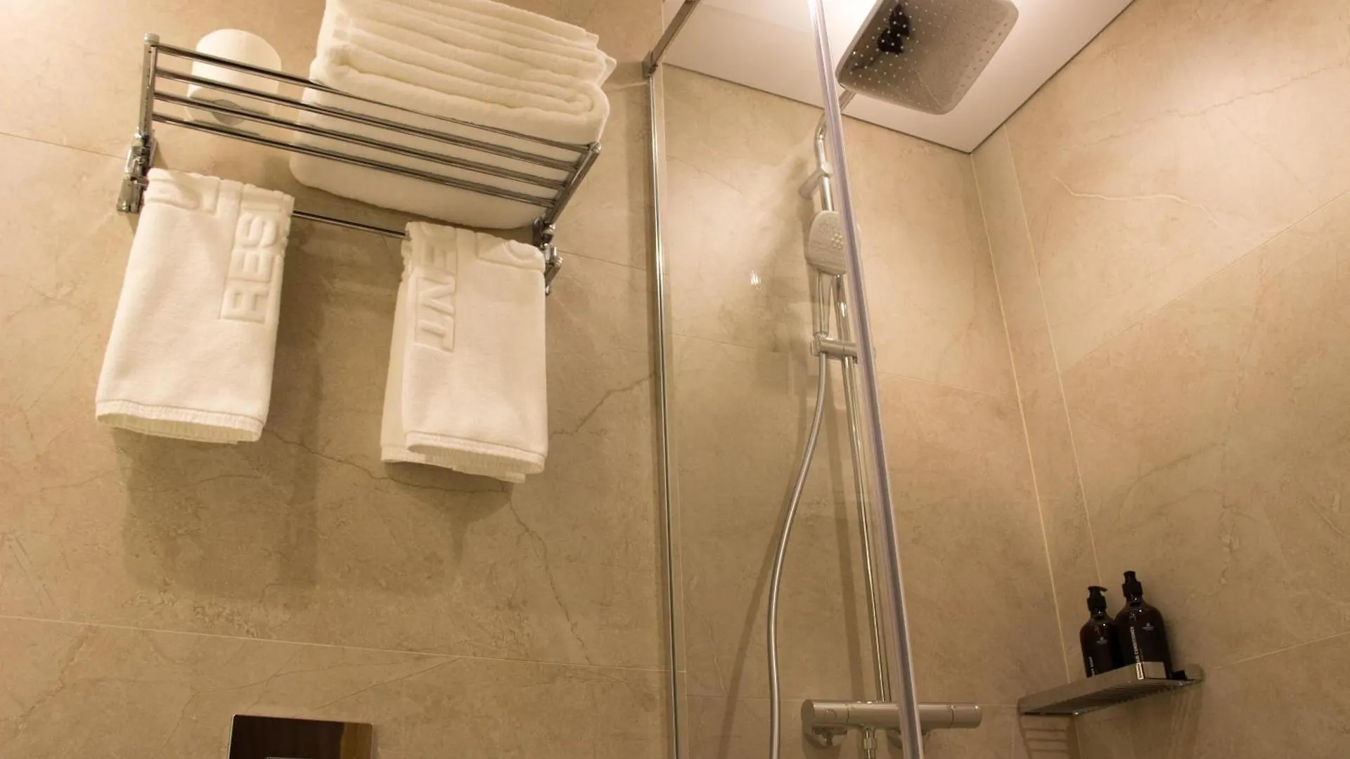 Resident Hotel Abay Almaty
