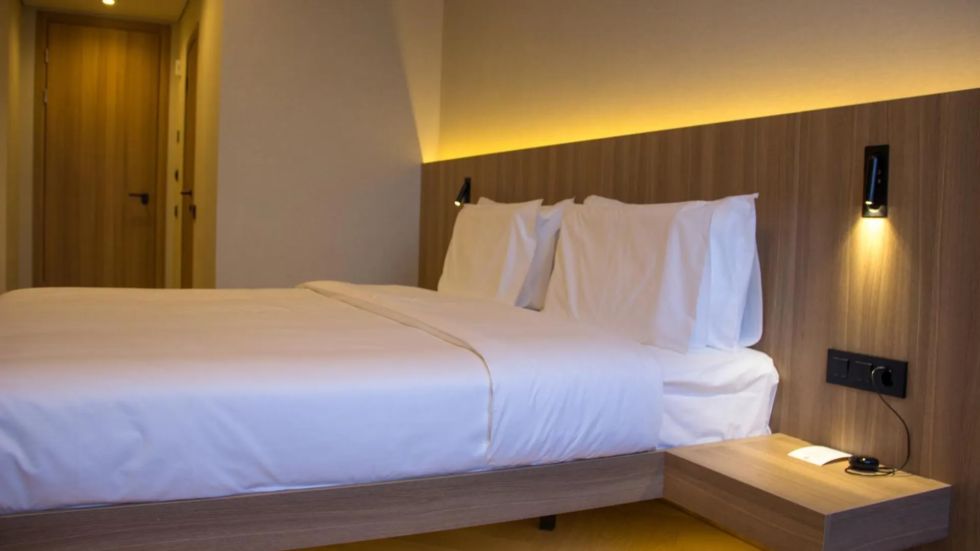 Resident Hotel Abay Almaty